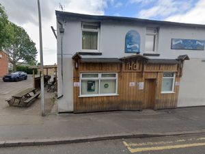 Supporting image for story: West Bromwich pub 'could lose licence' after failing to call 999 over stabbing