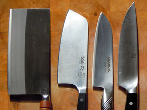 Supporting image for story: Alarm over knives being sold to children by retailers