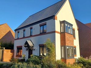 Supporting image for story: £310,000 three-bedroom detached home with countryside views for sale in Telford