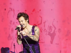 Supporting image for story: Former One Direction star Harry Styles announces tour including six Wembley gigs