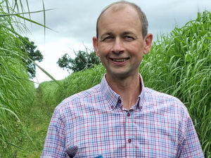 Supporting image for story: Wenlock Spring partners with Avanti to roll out refill points on trains