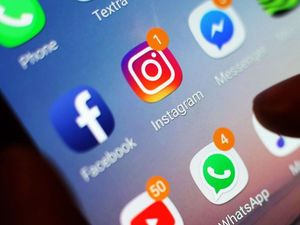 Supporting image for story: Instagram to test misinformation reporting tool