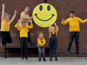 Supporting image for story: Schoolchildren say #HelloYellow for mental health awareness 