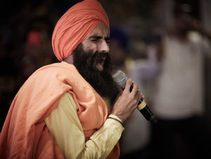 Supporting image for story: Sufi singer Kanwar Grewal coming to Wolverhampton