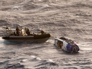 Supporting image for story: Australian Navy rescues rower as Pacific crossing hit by cyclone