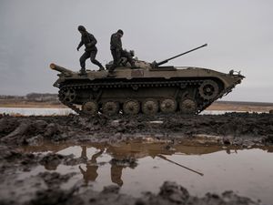 Supporting image for story: Britons urged to flee Ukraine as Russia could attack ‘at no notice’