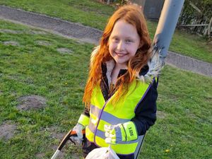Supporting image for story: Shropshire girl sets out to clean up lockdown waste near Market Drayton