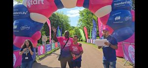 Elan and his son Kurtis start Race for Life Wolverhampton