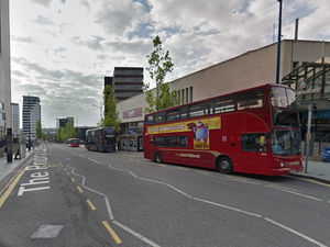 Supporting image for story: Three fire engines rush to high-rise flats in Birmingham after air fryer catches fire