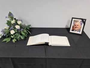 Supporting image for story: Third book of condolence opens in memory of Wolverhampton Council leader