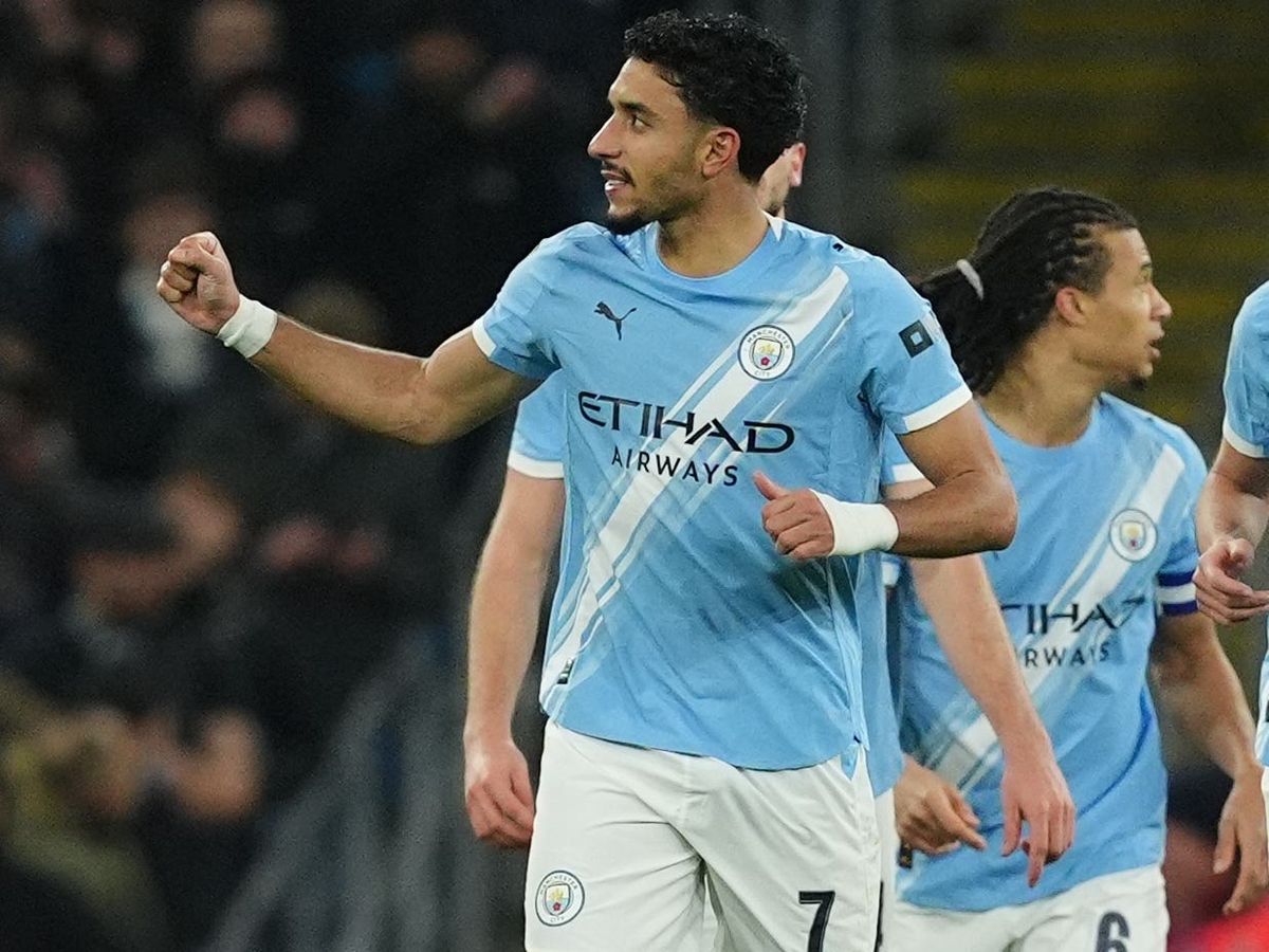 Man City cruise past Newcastle to set up Carabao Cup final against Arsenal