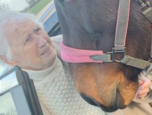 Supporting image for story: Hospital 'reviewing' case after 91-year-old nan's 'awful, neglectful and painful death'