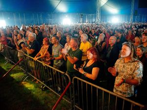 Supporting image for story: Shrewsbury Folk Festival helps raise £7,000 for Hope House children's hospice