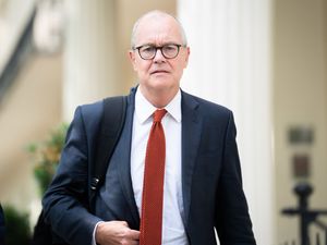 Supporting image for story: Labour energy plan backed by Sir Patrick Vallance just ‘a logo’, says Sunak