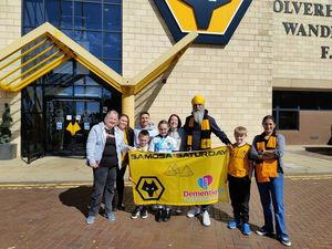 Manny Singh Kang with supporters