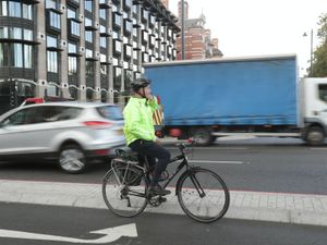 Supporting image for story: Lockdown helps ease tensions between motorists and cyclists