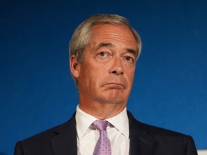 Supporting image for story: Lords does not need ‘Putin apologists like Farage’, minister says