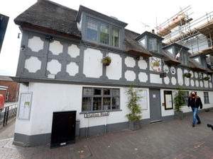 Supporting image for story: No sanctions for pub linked with 22 Covid-19 cases