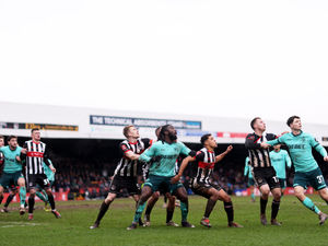 Supporting image for story: Wolves Fans' Verdict v Grimsby: A professional display in difficult circumstances