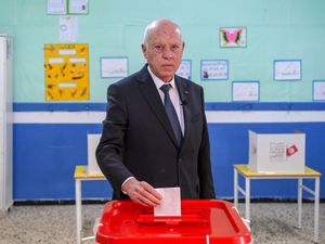 Supporting image for story: Tunisian president replaces prime minister in latest shake-up ahead of election