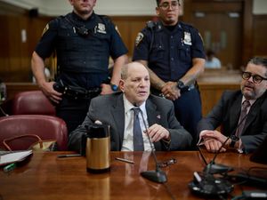 Supporting image for story: Jury resumes deliberations in Harvey Weinstein sex crimes retrial