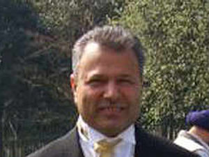 Supporting image for story: Work pal saw crush death