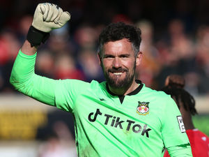 Supporting image for story: Ex-West Brom keeper Ben Foster signs one-year deal at newly promoted Wrexham