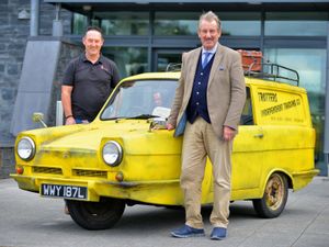 Supporting image for story: Characters from the world of film and comic books in Oswestry - with pictures and video