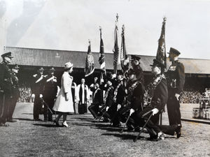 Supporting image for story: Watch: When The Queen visited Molineux in the 1960s