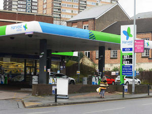 Supporting image for story: Rising oil costs push up fuel prices at Walsall petrol stations