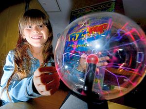 Supporting image for story: Fizz Pop Science host three-day event in Market Drayton