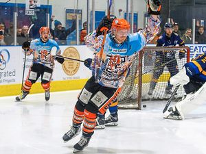 Supporting image for story: Raiders leave with spoils from overtime encounter with Telford Tigers