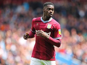Supporting image for story: Aston Villa hold on for possible Axel Tuanzebe return