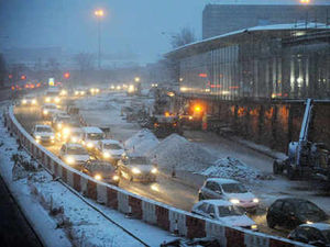 Supporting image for story: Snow returns – bringing chaos for motorists