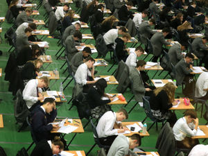 Supporting image for story: New GCSE grades explained: How the 2017 results system works