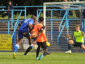 Supporting image for story: Halesowen Town 1 Biggleswade Town 1 - Report and pictures

