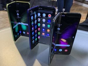 Supporting image for story: Samsung Galaxy Fold ‘ready’ for launch after screen issues