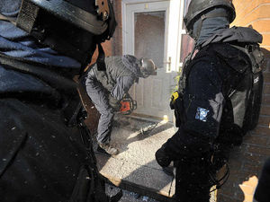 Supporting image for story: Eighteen arrests as 200 police in Telford drugs raids