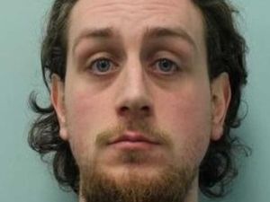 Supporting image for story: Jailed: Labourer who posed as millionaire to lure teenage girls into sending him obscene photos before threatening them with violence