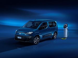 Supporting image for story: Fiat expands Professional range with new Doblo