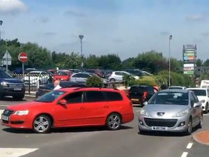 Supporting image for story: Traffic chaos at Telford retail park as road lanes closed for street light work
