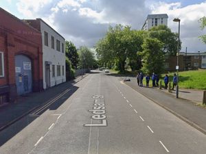 Supporting image for story: Two boys, 13, among three arrested after alleged knifepoint robbery in Birmingham