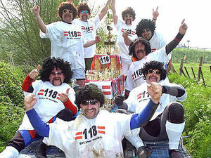 Supporting image for story: Fun in the sun at Bewdley raft race