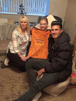 Wolves' Danny Batth visits Lydia