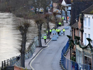 Supporting image for story: River rises again at Llanymynech as Severn flood threat pauses