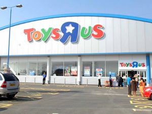 Supporting image for story: Toys R Us launches nationwide closing down sales in wake of collapse