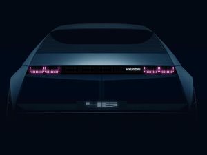 Supporting image for story: Hyundai teases 1970s-inspired all-electric ‘45’ concept