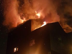 Supporting image for story: Early-hours blaze rips through Black Country factory