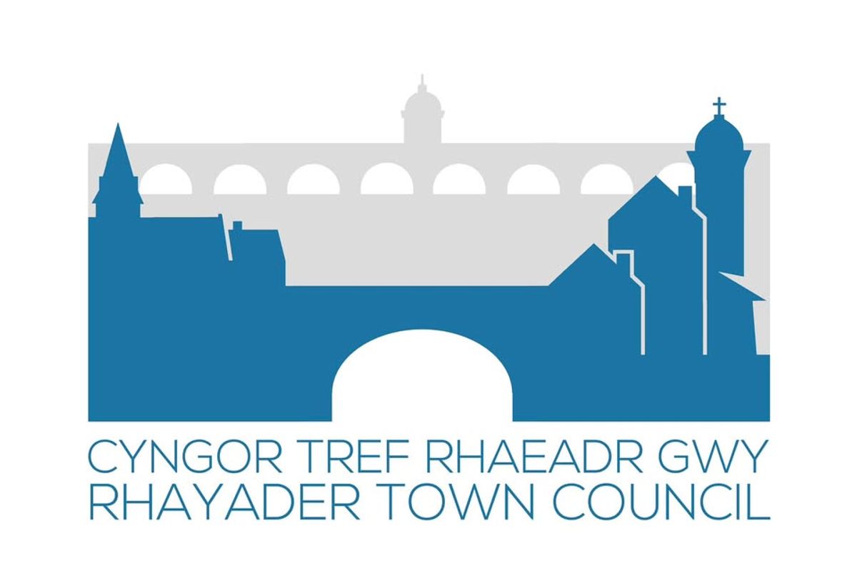 Rhayader Town Council to provide £50 to help with the refurbishment of a town garden