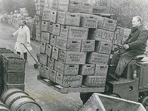 Supporting image for story: Ale trail celebrates Dudley brewery's centenary